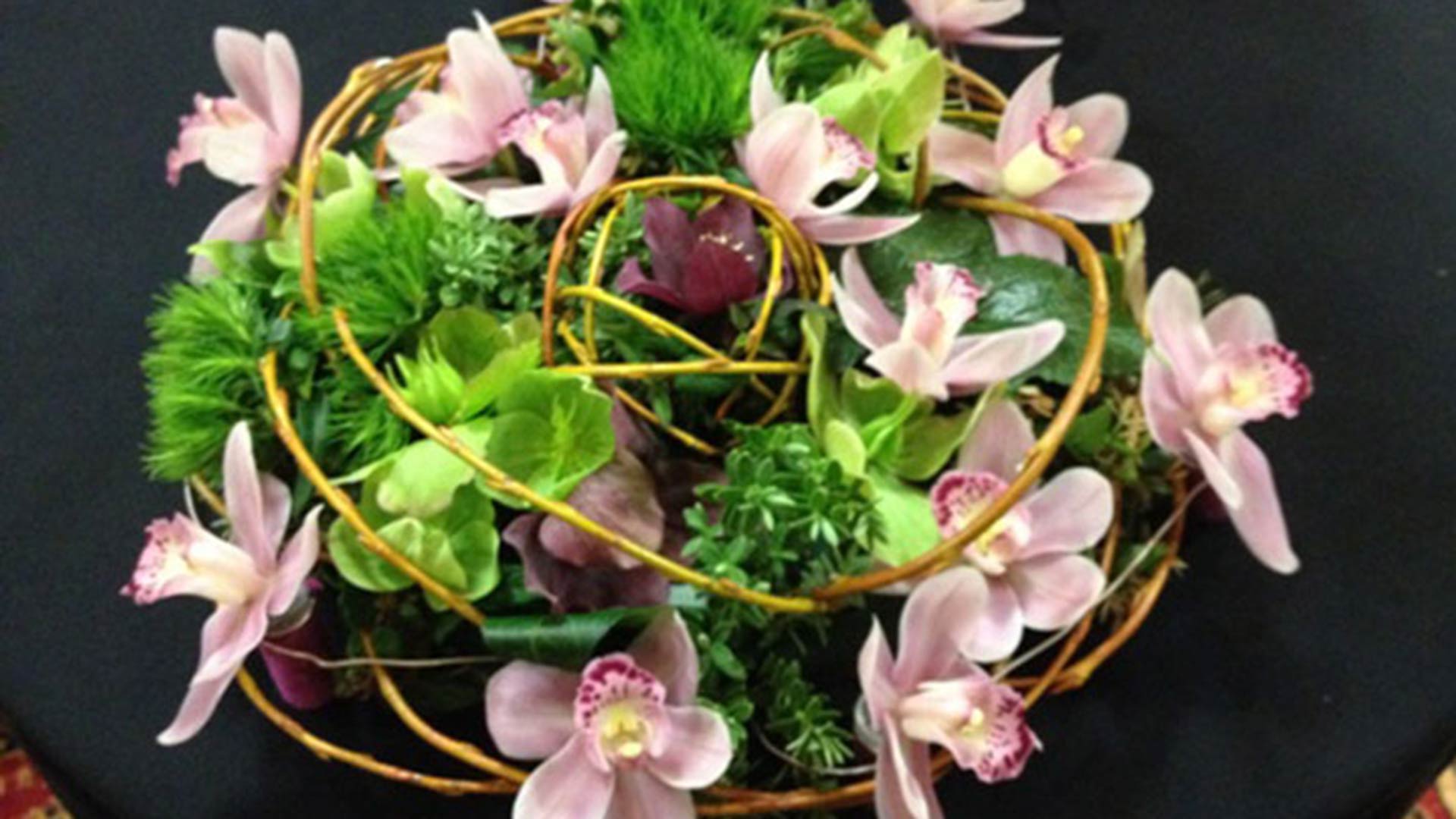 Table Centre for Spring Using a Posy Pad - Provided by Diane Fair
