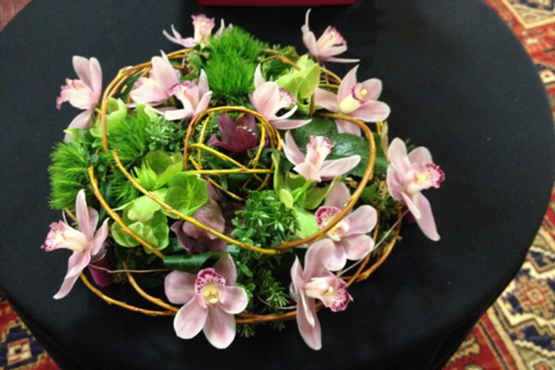 Flower Arrangements Spring 2014 - Step by step guide - Photo 6