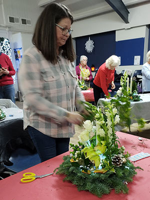 Hale Barns Flower Club Christmas 2021 Workshop Photo