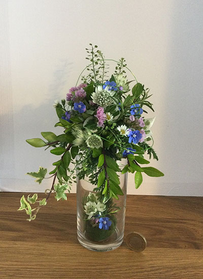Judy Gratton's flower arrangement in the Summer hues class of the Royal Cheshire County 'Virtual' Show 2021