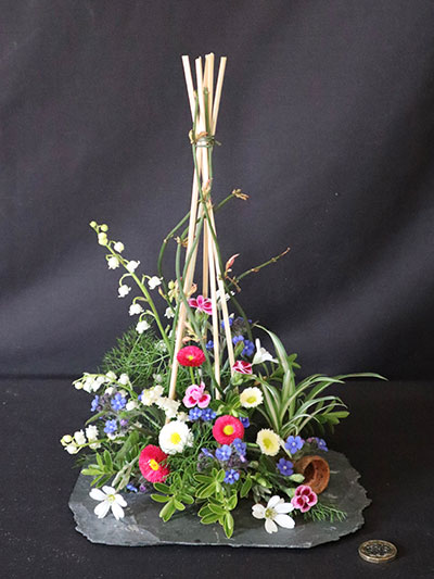Kathleen Dean's flower arrangement in the Summer hues class of the Royal Cheshire County 'Virtual' Show 2021