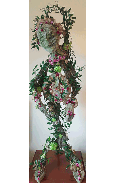 Marion Downes' Silver Award Winning flower arrangement in the A Moment in Time class of the Royal Cheshire County 'Virtual' Show 2021