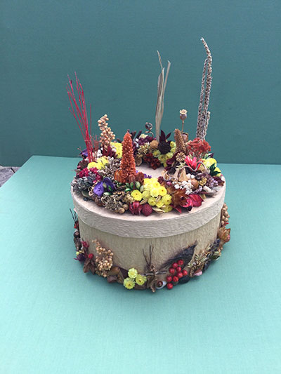 Ann France's Bronze Award Winning flower arrangement in the Crafty thinking class of the Royal Cheshire County 'Virtual' Show 2021