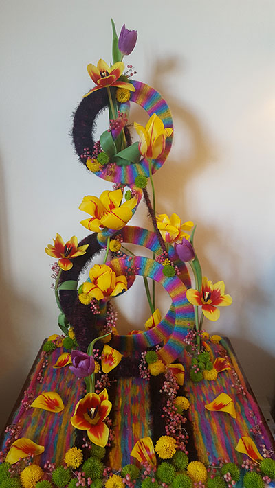 Marion Downes' flower arrangement in the Crafty thinking class of the Royal Cheshire County 'Virtual' Show 2021