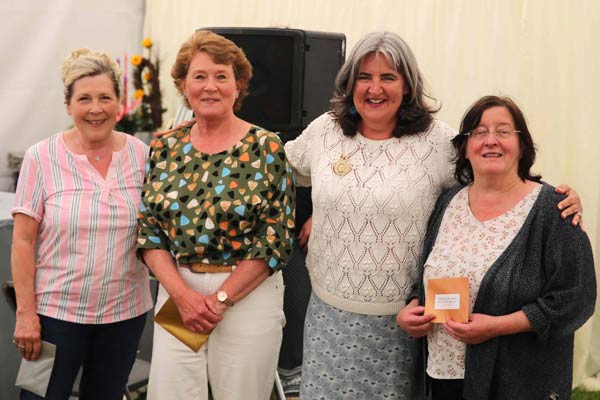 Flower Clubs of Cheshire class award winners with NAFAS National Chairman Nicky Wylie at the 2024 Royal Cheshire Show 